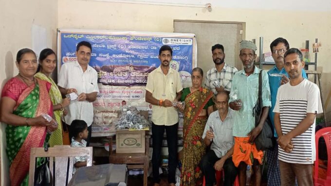 ಅಂಕೋಲಾ ಕಲ್ಲೇಶ್ವರದಲ್ಲಿ ಉಚಿತ ಕನ್ನಡಕ ವಿತರಣಾ ಕಾರ್ಯಕ್ರಮ