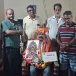 "ಶಿಕ್ಷಕ ಉಮೇಶ ನಾಯ್ಕರಿಗೆ ಬರ್ಗಿಯ ಶ್ರೀ ಮಹಾಲಿಂಗೇಶ್ವರ ವಿದ್ಯಾಪೀಠದಿಂದ ಸದ್ಗುರು ಸಂಪನ್ನ ಅಭಿದಾನ ಸನ್ಮಾನ"